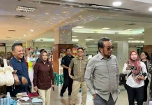 Mall Lembuswana Masuk Masa Transisi, Tarif Sewa hingga Investor Jadi Perhatian DPRD Mall Lembuswana Masuk Masa Transisi, Tarif Sewa hingga Investor Jadi Perhatian DPRD
