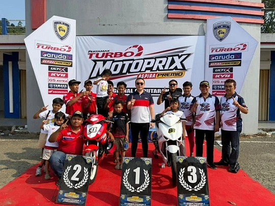 3 Pebalap Muda Kaltim Bikin Motoprix Samarinda Makin Panas