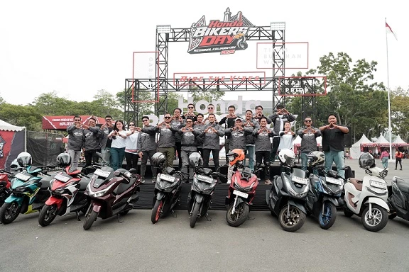 7 Vlogger dan Media Lokal Ikut Ramaikan Pesta Bikers Honda di Samarinda